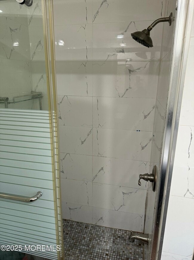 Building Photo - 42K Cambridge Ct