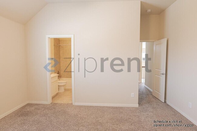 Building Photo - 232 Whitewing Ln