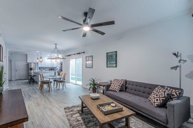 Building Photo - 1561 Arbor Knot Dr
