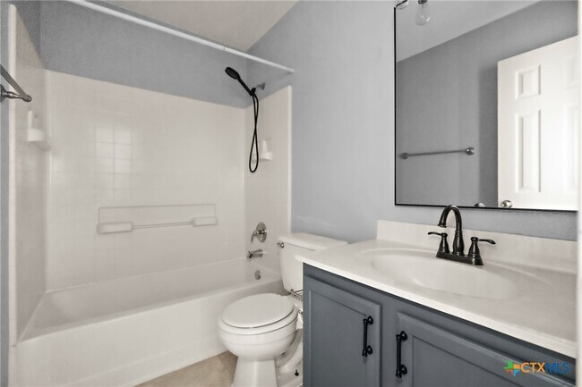 Building Photo - 3308 Catalina Dr