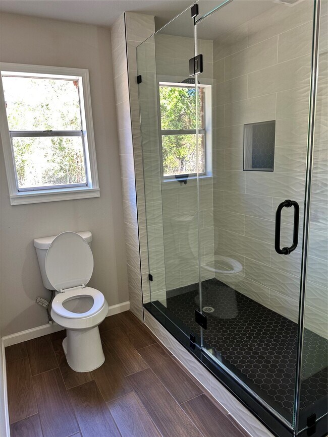 Building Photo - 1413 Forehand St