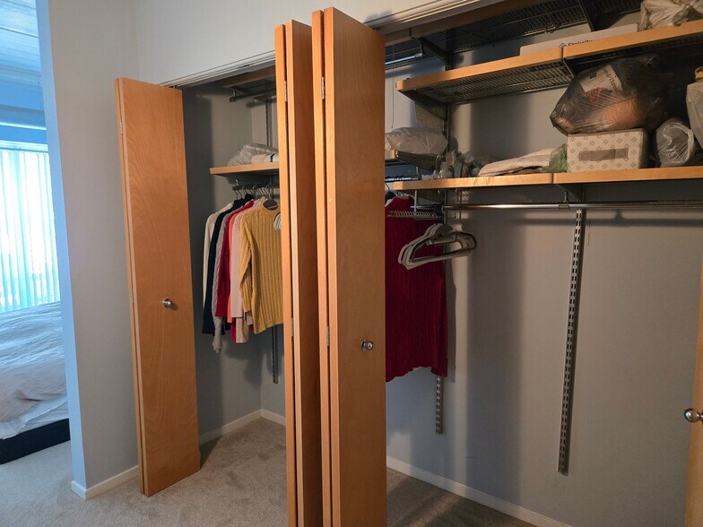 Building Photo - 1430 S Michigan Ave