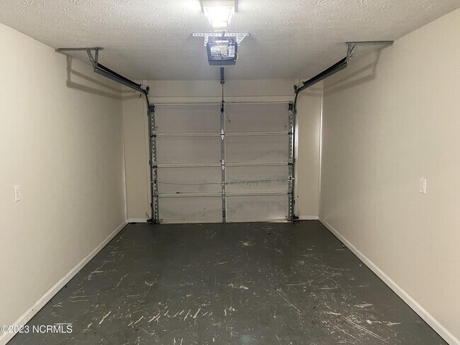 Building Photo - 338 Emerald Cove Ct