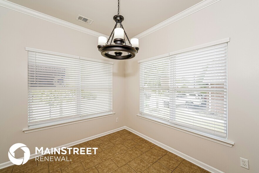 Building Photo - 6525 Southern Trace Dr