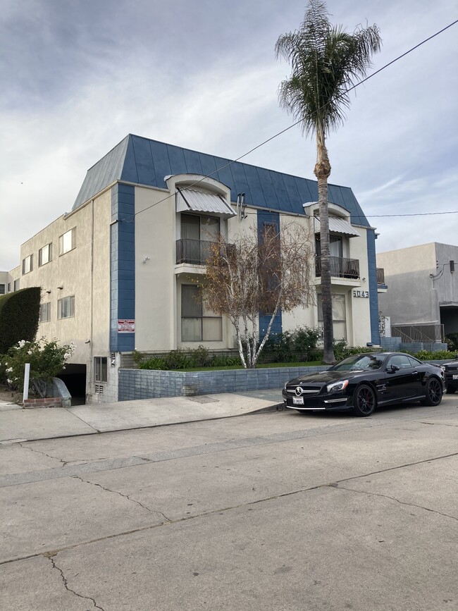 Building Photo - 5043 Denny Ave