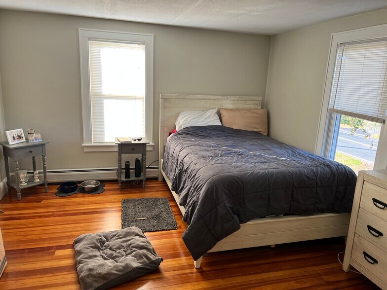 Building Photo - 2 East St