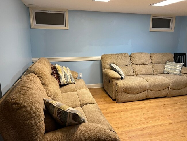 Building Photo - Spacious Home in McBryde Village next to V...