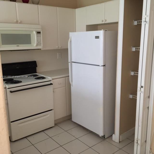 Building Photo - 1536 SE 25th St