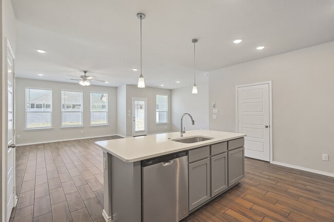Building Photo - 5941 Revere Dr