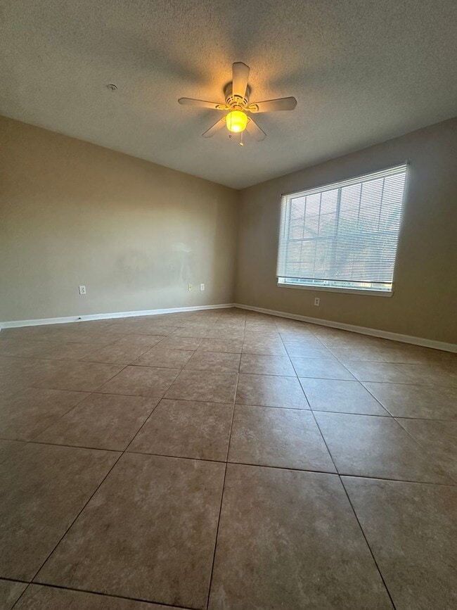 Building Photo - Perfect 2 bed/ 2bath located in Destin