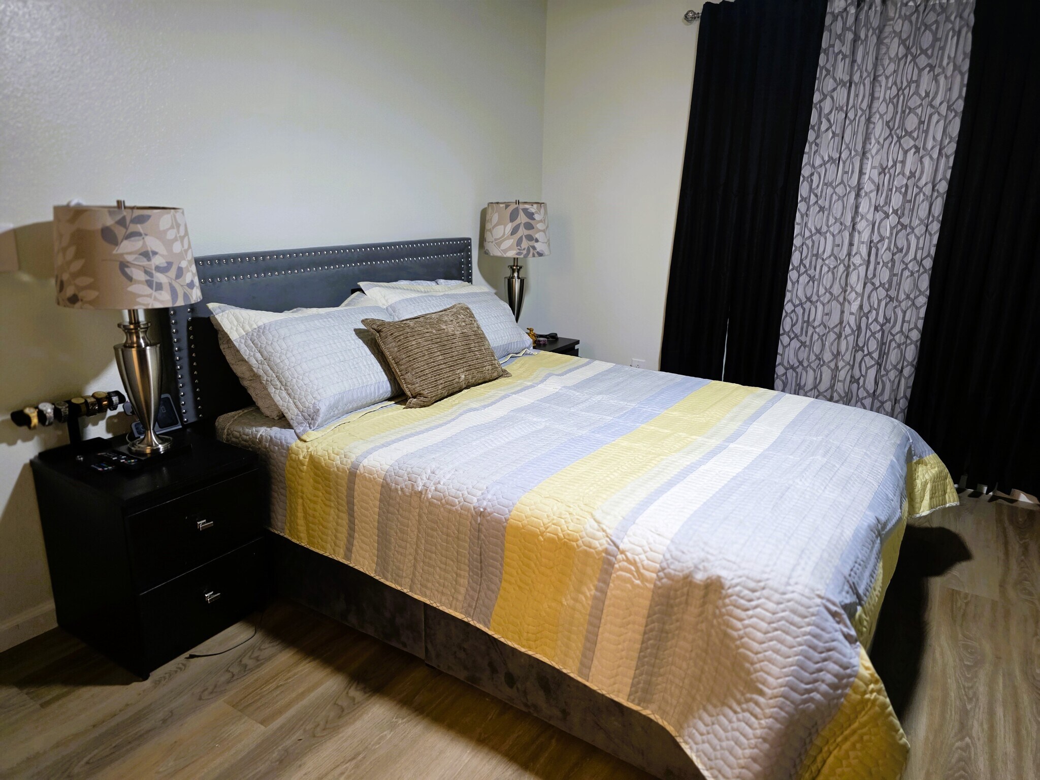 Master Bedroom - 12504 SE Stark St