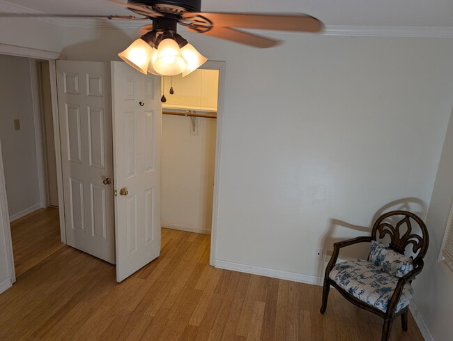 Building Photo - 5335 Longbranch Dr