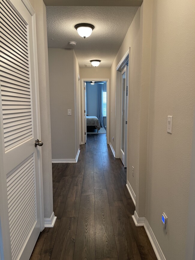 Building Photo - 3561 Brighton Park Cir