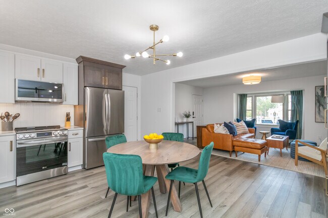 Building Photo - 110 1st St SE