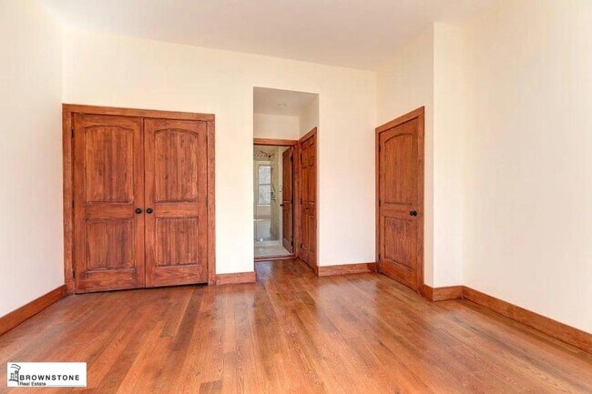 Building Photo - 4 bedroom in Brooklyn NY 11201