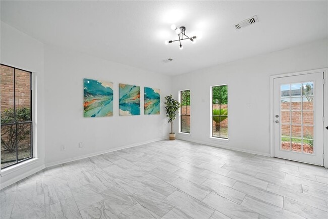 Building Photo - 4731 N Cashel Cir