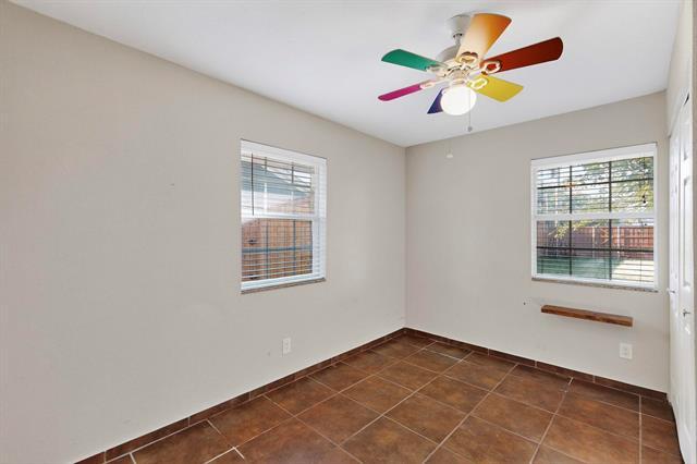Building Photo - 4429 Oleander Trail