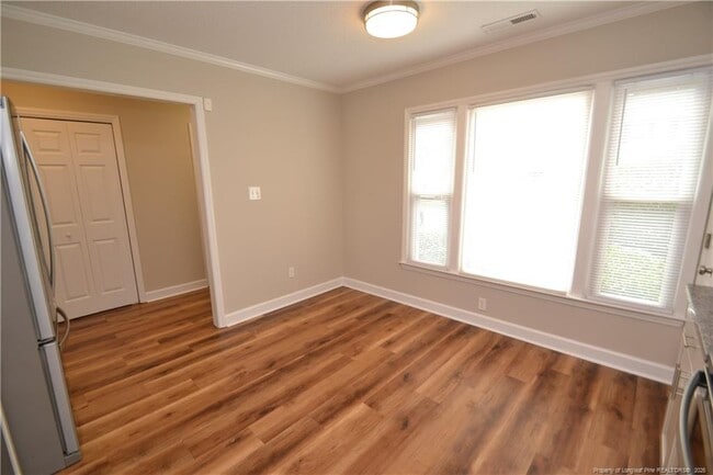 Building Photo - 110 Riverwalk Cir
