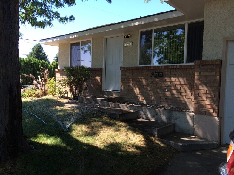 Building Photo - 6613 Alpine Way