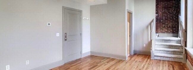 Building Photo - 3211 Zuni St