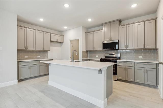 Building Photo - 3210 Cordelia Dr