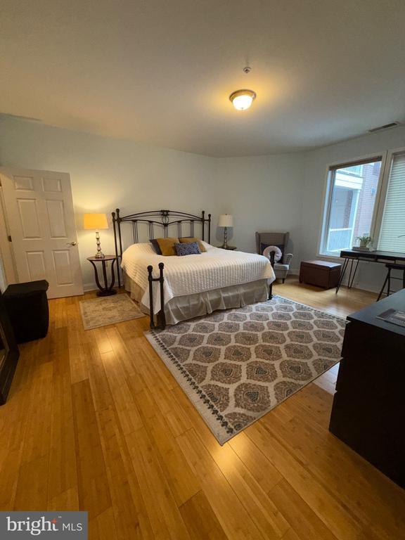 Building Photo - 10205 Wincopin Cir