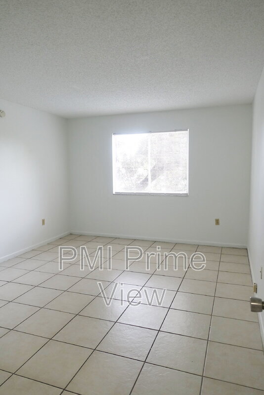 Building Photo - 15221 SW 80th St