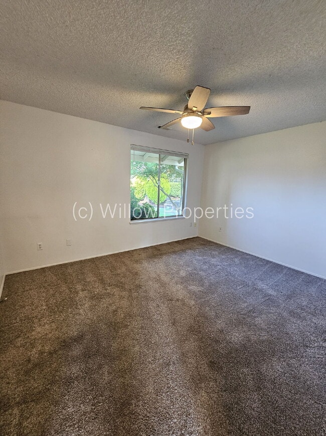 Building Photo - 3 bedroom rambler in Steilacoom
