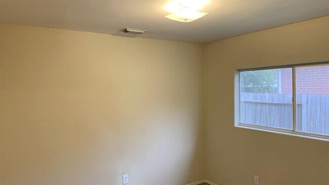 Building Photo - 3903 Ridge Canyon Rd