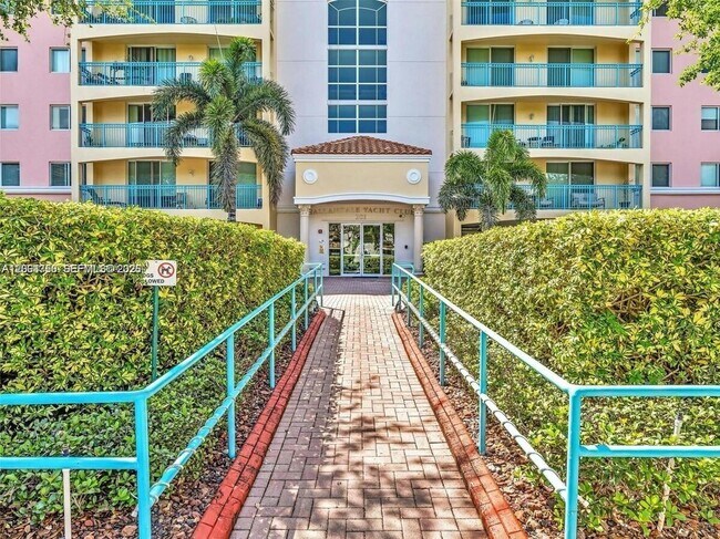 Building Photo - 201 Golden Isles Dr