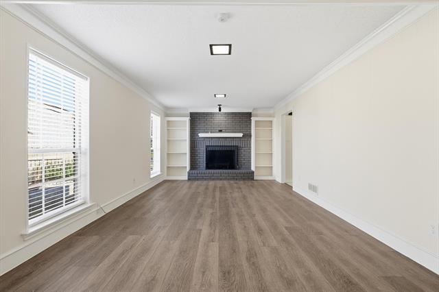 Building Photo - 2145 Willow Pl