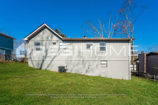 Building Photo - 3115 Sleepy Hollow Dr