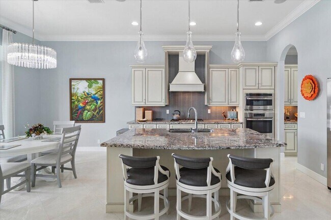 Building Photo - 17120 SW Ambrose Way