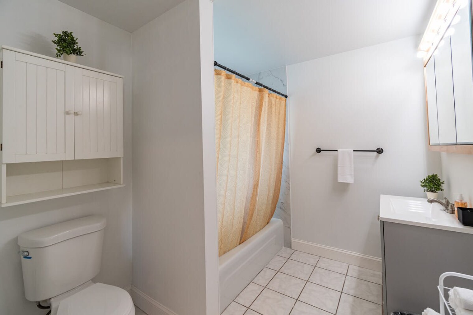 Building Photo - 505 Fillmore Ave