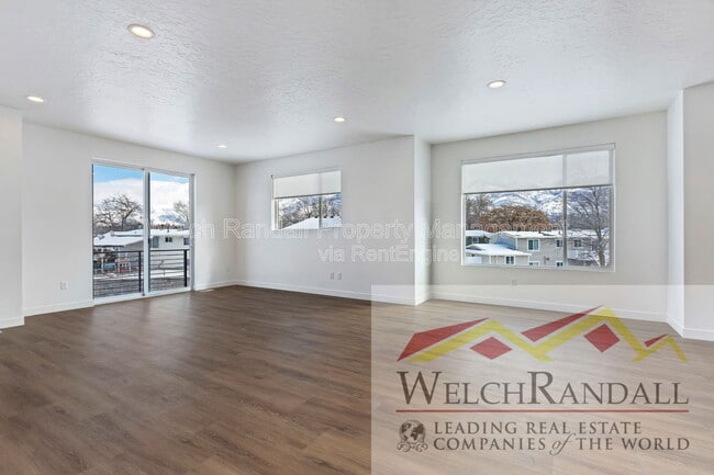 Building Photo - 507 E Alice Wy