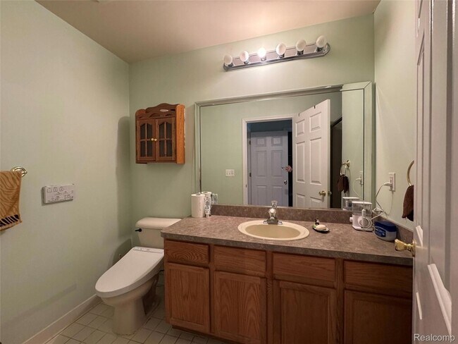 Building Photo - 40342 Riverbend Dr