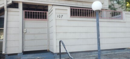 Building Photo - Bay Point, Excellent Location with 2 Bed 2...