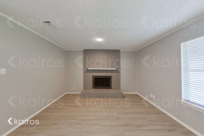 Building Photo - 7148 Misty Meadow Dr S