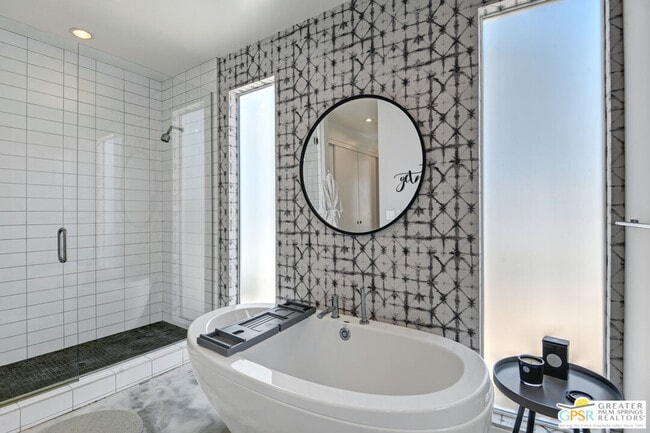 Building Photo - 949 Bernardi Ln