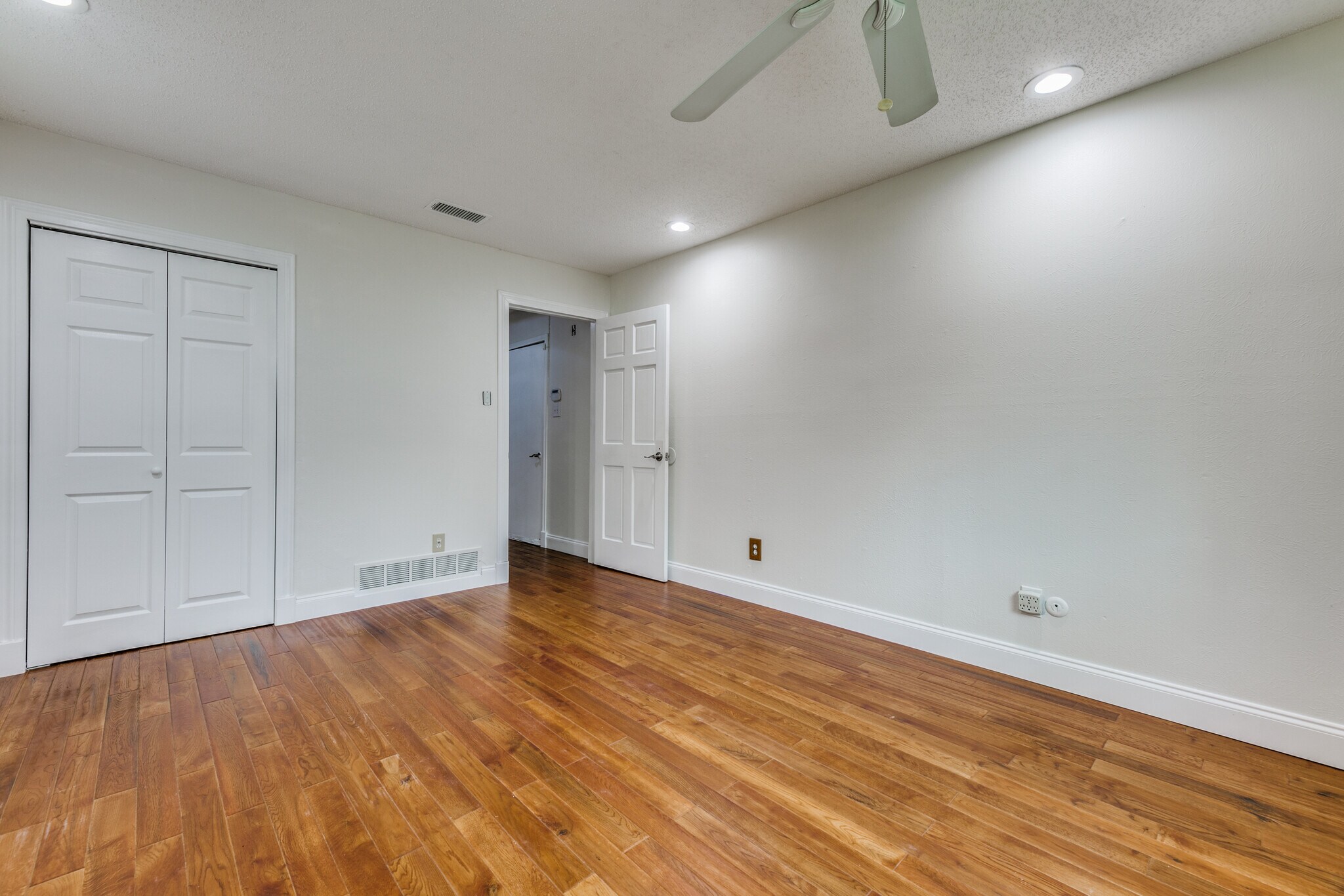 Building Photo - 1607 Heather Glen Ct