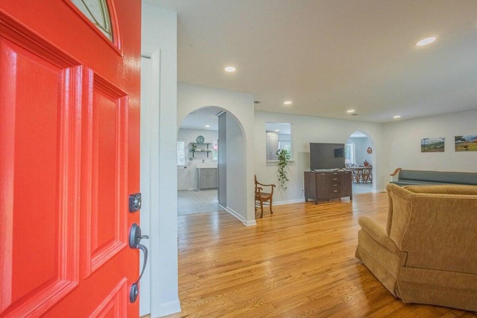 Building Photo - 635 Rivermont Rd