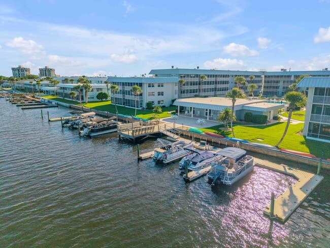 Building Photo - New Smyrna Fully Furnished 2BD/2BA Beach Condo in Waterfront Community!