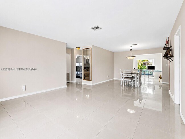 Building Photo - 2210 N 57th Way