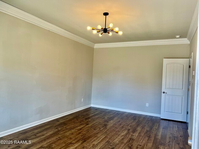 Building Photo - 109 Marais Ave