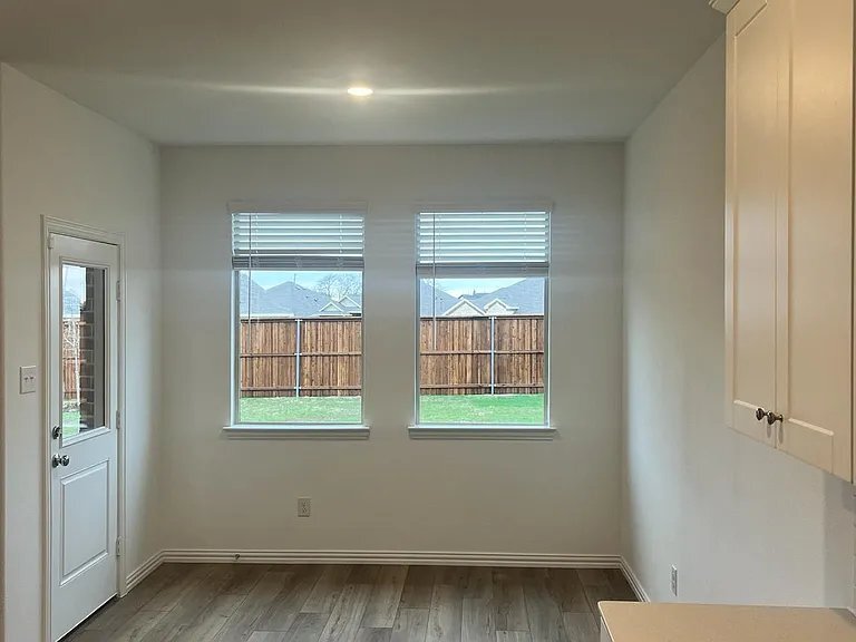 Building Photo - 1504 Van Gogh Dr