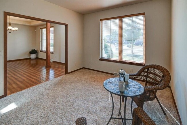 Building Photo - 15 Bellingrath Ct