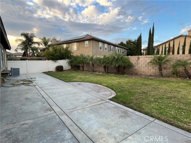 Building Photo - 7792 Shadyside Way