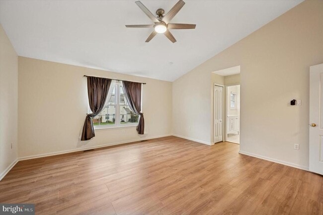 Building Photo - 5201 Plantation Ct