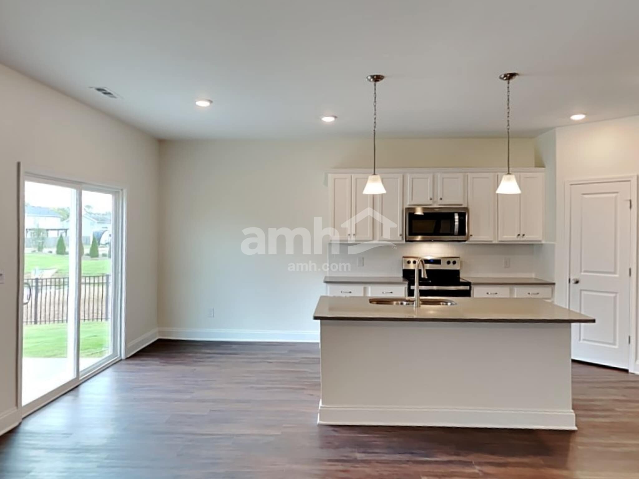 Building Photo - 5208 Valor Dr