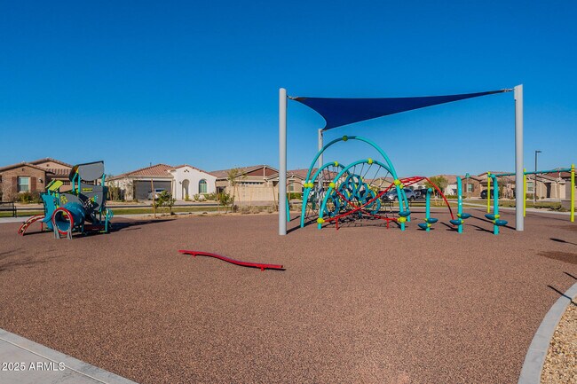 Building Photo - 5524 S Dillon Cir